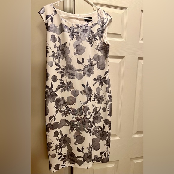 Women’s Summer Dresses - Picture 6 of 16